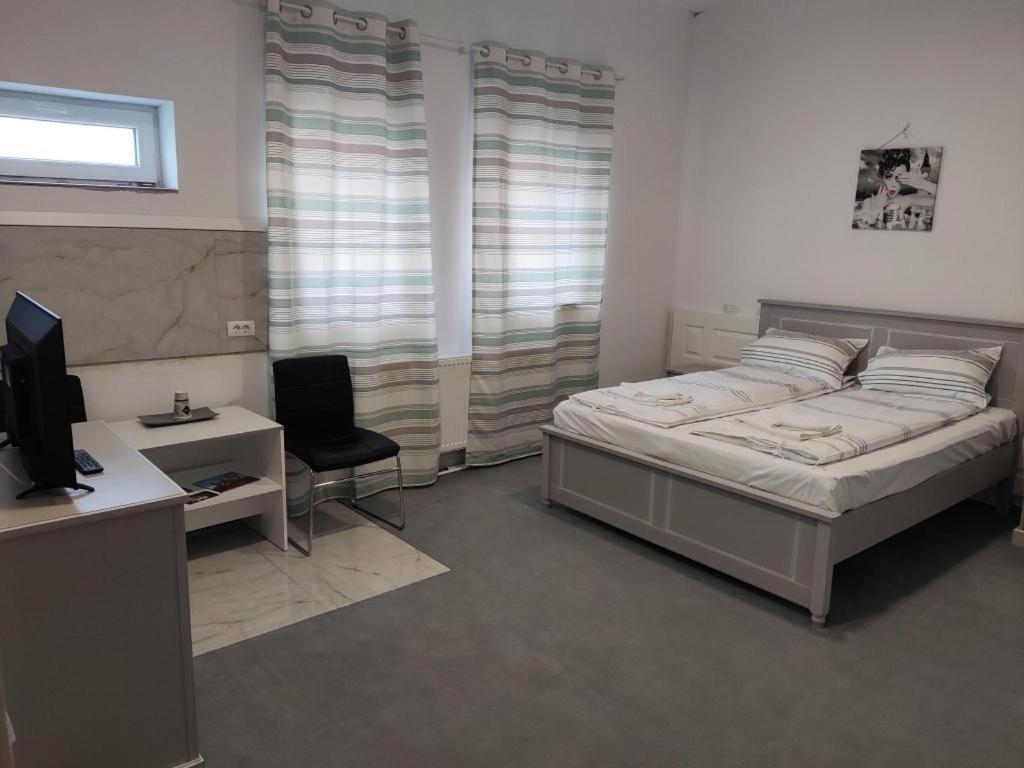 Hunedoara Sport Confort Hotel מראה חיצוני תמונה